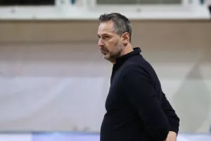 ΑΕΡΑΣ η Νέα Σαλαμίνα, 3-0 το ΑΠΟΕΛ και πρόκριση! (φώτος) 