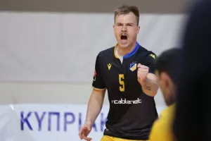 ΑΕΡΑΣ η Νέα Σαλαμίνα, 3-0 το ΑΠΟΕΛ και πρόκριση! (φώτος) 