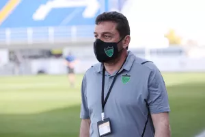 Σεραφείμ: "Βρώμικος πόλεμος εναντίον μας!" (Γραπτό μήνυμα)