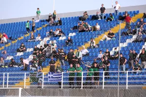 (Ανακοίνωση) "Πριν μας κάνετε μαθήματα ηθικής.../Τέρμα στον τουρισμό"