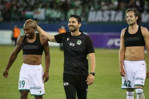 Έτρεξαν στον κόσμο, "respect" και από Λένον! (φώτος)