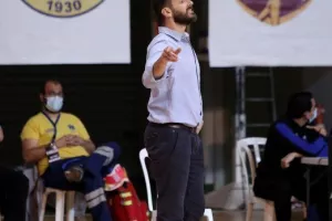 ΚΥΠΕΛΛΟΥΧΟΣ ο Κεραυνός! (Φώτος)