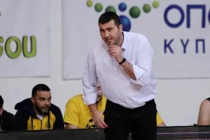 ΚΥΠΕΛΛΟΥΧΟΣ ο Κεραυνός! (Φώτος)
