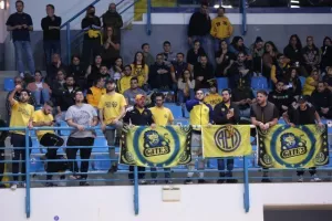 ΚΥΠΕΛΛΟΥΧΟΣ ο Κεραυνός! (Φώτος)