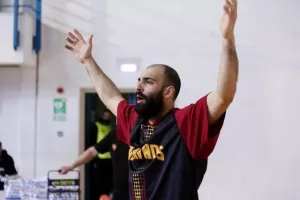 ΚΥΠΕΛΛΟΥΧΟΣ ο Κεραυνός! (Φώτος)