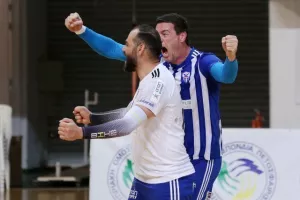 ΟΜΟΝΟΙΑ φουλ για νταμπλ/Απίθανο παιχνίδι στο "Κίτιον"! (φώτος) 