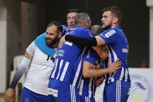 ΟΜΟΝΟΙΑ φουλ για νταμπλ/Απίθανο παιχνίδι στο "Κίτιον"! (φώτος) 