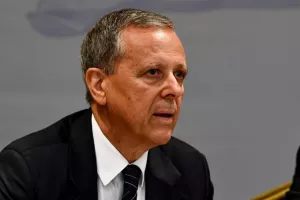 «Η διαιτησία δεν αφήνει την ΕΠΟ ν’ αναπνεύσει!»