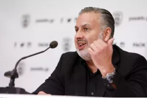 Μπότο: «Θα ήμουν τρελός να φύγω από τον ΠΑΟΚ...»