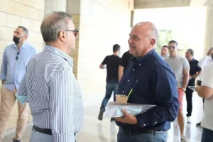 Συνάντηση πριν το ΑΠΟΕΛ-ΑΕΚ