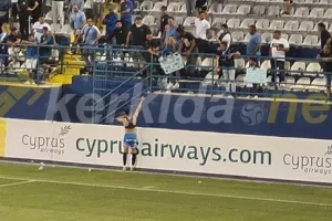 Απόλλων: Οι φανέλες στον κόσμο (βίντεο/φώτος)