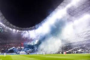 «Είμαστε ΟΚ ή ΠΑΟΚ;», αναρωτιέται η Equipe