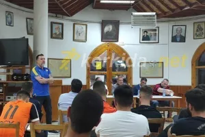 Στην Αθηαίνου η Διοίκηση του ΑΠΟΕΛ (φώτος)