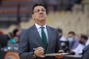 «Ο Ολυμπιακός έχει “χτίσει” μια φιλοσοφία που φαίνεται στο παρκέ»