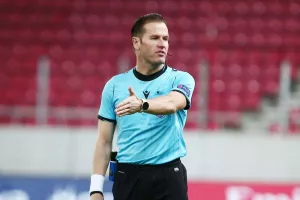 Ο Ολλανδός Ντάνι Μακέλι σφυρίζει τη ρεβάνς της Τούμπας