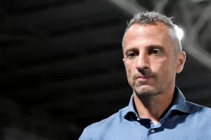 «Οι άλλοι τρέχουν με Πόρσε και Μερσεντές, εμείς με Γκολφ και δεν μας άφησαν πολύ πίσω»