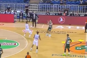 Το μεγάλο buzzer beater τρίποντο του Παπαπέτρου