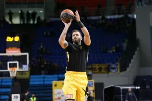 Εκτός ομάδας ο Παππάς, επεισόδιο με Σεγκούρα