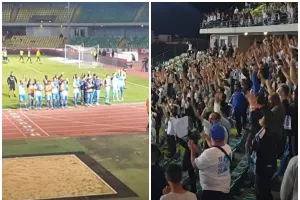 Μετά την ήττα/ Οι παίκτες χειροκρότησαν τους οπαδούς (Φώτος/Βίντεο)