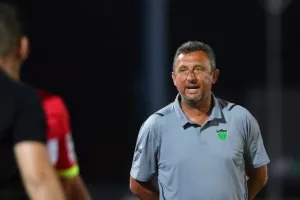 Βρίσκει δίκτυα