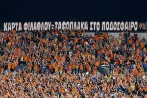 Η... τελευταία παράσταση/ΒΙΝΤΕΟ-ΦΩΤΟΣ