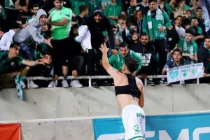Ομονοιάτικο... ξέσπασμα για την πρόκριση! (φώτος/βίντεο)
