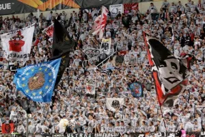 Eintracht Frankfurt: Όταν έκαναν απόβαση στο ΓΣΠ/ΦΩΤΟΣ 