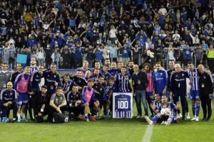ΦΩΤΟ για τις 100 του αρχηγού