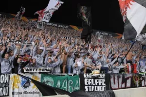 Eintracht Frankfurt: Όταν έκαναν απόβαση στο ΓΣΠ/ΦΩΤΟΣ 