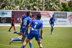 Χθες ντεμπούτο-γκολ στην Α' ομάδα, σήμερα χατ-τρικ και πρωτάθλημα! (φώτος)