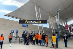 Από νωρίς οι ΑΠΟΕΛίστες (φώτος)