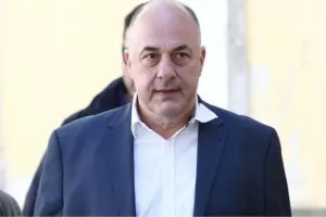 «Στόχος χυδαίας επίθεσης ο γιος μου από φιλάθλους του Άρη»