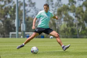 «Χαβιέρ Λόπες και Τσιτσαρίτο μπορεί να παίξουν μαζί στην ΑΕΚ »