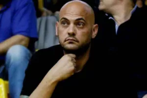 Στο λεωφορείο της αποστολής ο Λευκαρίτης! (φώτο)