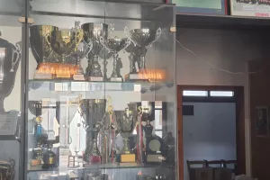 Βόλτα στο οίκημα και αγωνία...