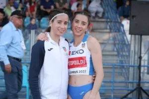 Πάνε Ελλάδα οι δίδυμες Φωτοπούλου