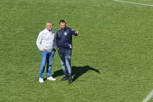 Προπονητής / Τιμ μάνατζερ 
