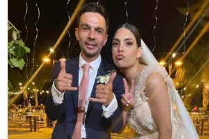Τα κρέμασε και... "κρεμάστηκε"!