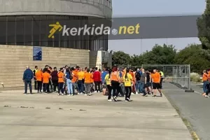 Μαζεύονται οι ΑΠΟΕΛίστες (φώτος)