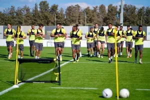 Ολοκλήρωσε για ΑΝΟ - Στην αποστολή και ο Ρούτκο