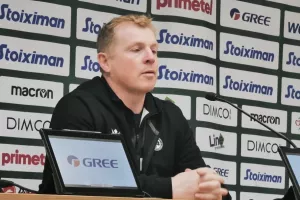 (UPD) Λένον: "Δεν ήταν κόκκινη/Οι παίκτες έπαιξαν σαν λιοντάρια!"