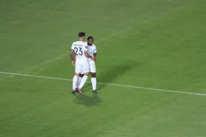 Τα έΚΑνε όλα! (φώτος) 