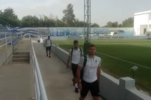 Η άφιξη της ΑΕΚ στο Δασάκι (φώτος)