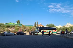 Έφθασε με συνοδεία ελικοπτέρου το ΑΠΟΕΛ (βίντεο/φώτος)