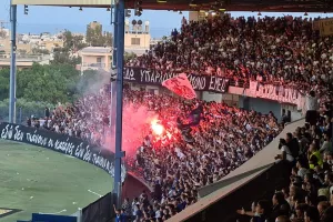 ΧΑΜΟΣ στη Δυτική! (φώτος)