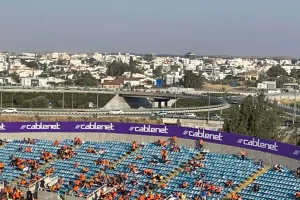 Η άφιξη της πορείας των Πορτοκαλί (φώτος)