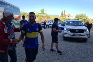 Έφθασε με συνοδεία ελικοπτέρου το ΑΠΟΕΛ (βίντεο/φώτος)