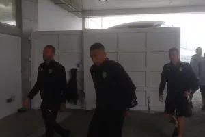 H άφιξη της ΑΕΚ στην Αρένα (φώτος)