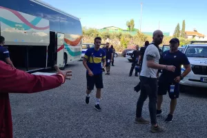 Έφθασε με συνοδεία ελικοπτέρου το ΑΠΟΕΛ (βίντεο/φώτος)