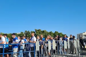 (UPD) Τεράστιες ουρές στο Τσίρειο! (φώτος) 